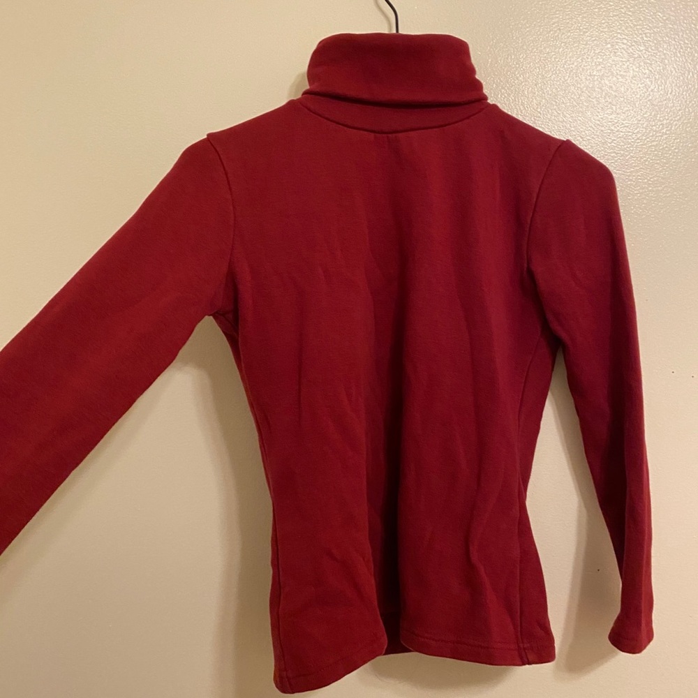 Maroon cozy turtle neck